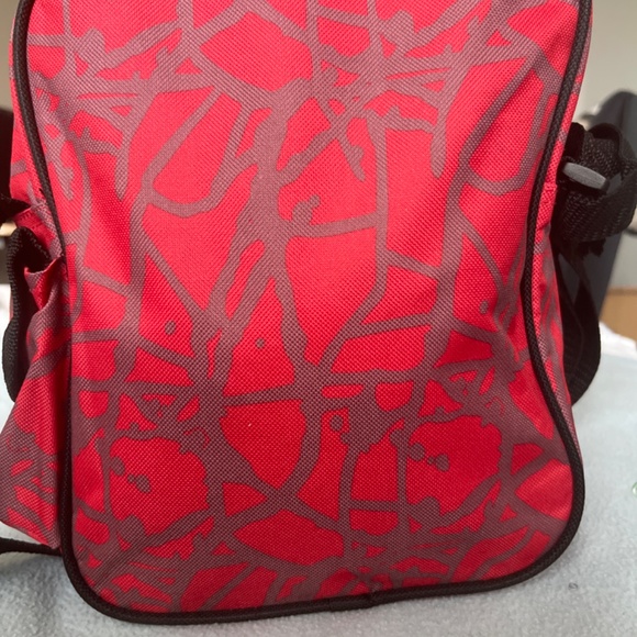 AARP Red Lunch Bag - Picture 3 of 6